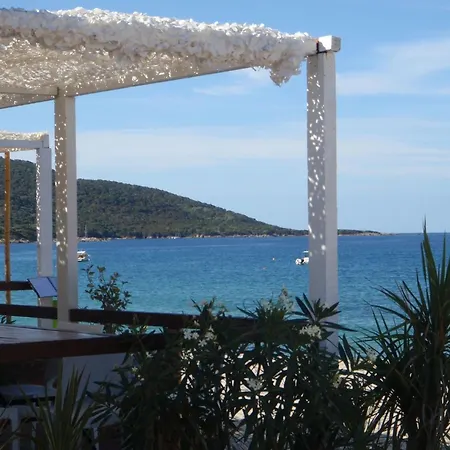 Holiday home In Idyllischer Lage Im Sueden Korsikas By Interhome *